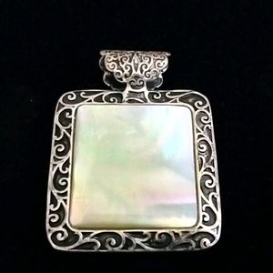 Pendant